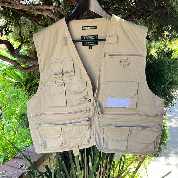 Crystal River Other - Crystal River Mens size M fishing‎ utility vest tan
